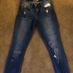 Cello/Skinny stretch jeans with pre-made holes